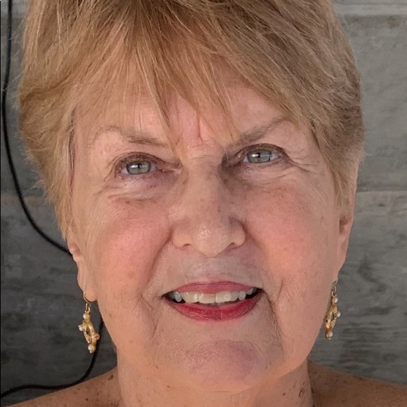 Meet your Posher, Marilyn - Picture 2 of 10